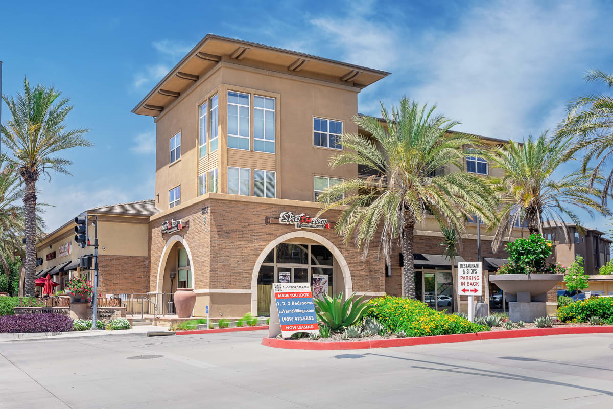 La Verne, CA Luxury Apartments View Photo Gallery